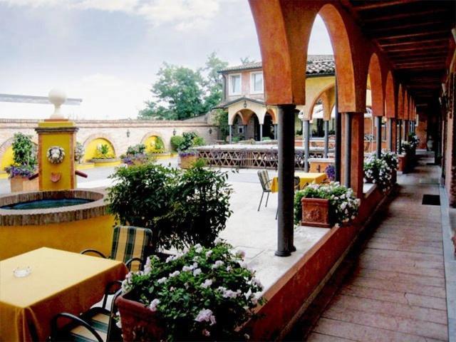 Hotel Il Chiostro Oppeano Экстерьер фото
