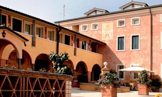 Hotel Il Chiostro Oppeano Экстерьер фото